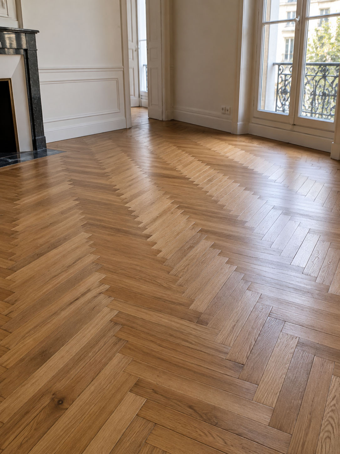 Rénovation complète d'un sol en bois et réparation de lames à Betton